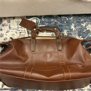 Harrington leather brown duffel bag zip up 25x14